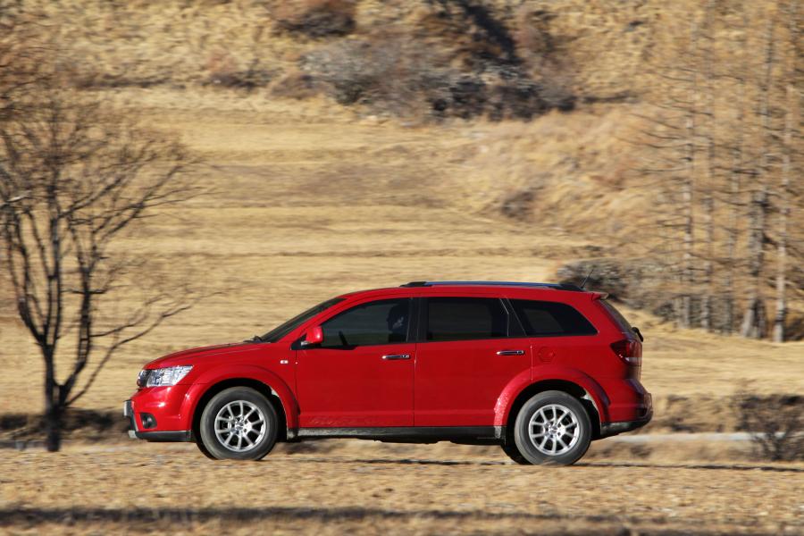  Fiat Freemont AWD 2012 года  (фото 36 из 51)